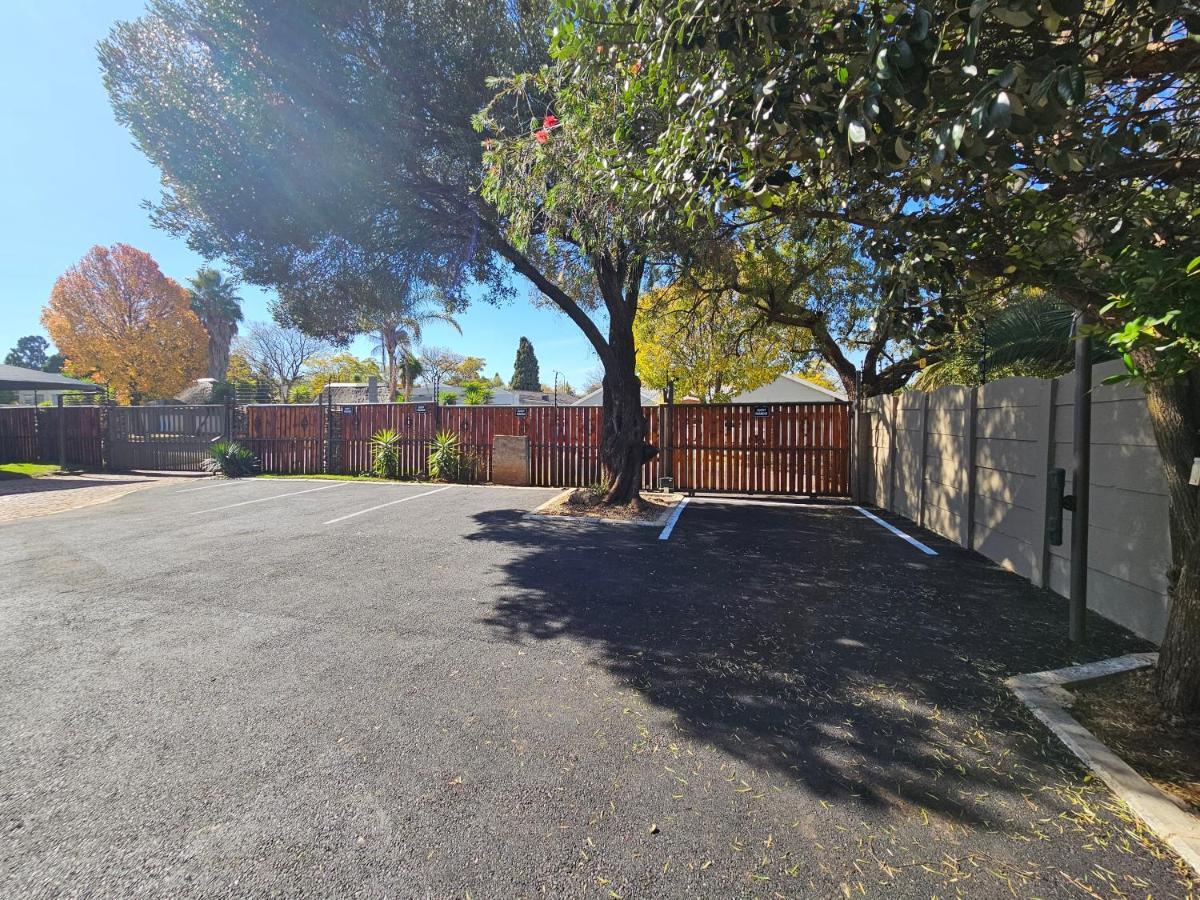 Bosveld In Die Stad 2 Guesthouse Alberton Dış mekan fotoğraf